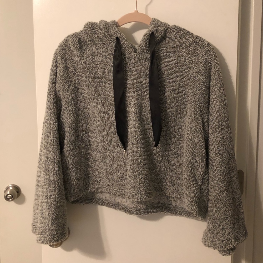 Crop Top - Picture 2 of 3